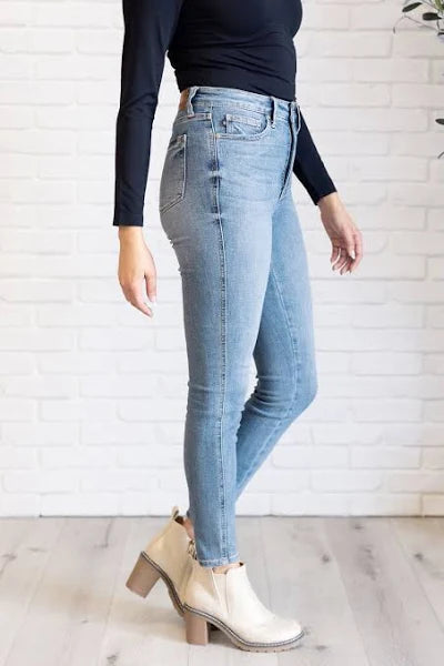 JUDY BLUE HIGH RISE SKINNY JEANS (NON DISTRESSED)