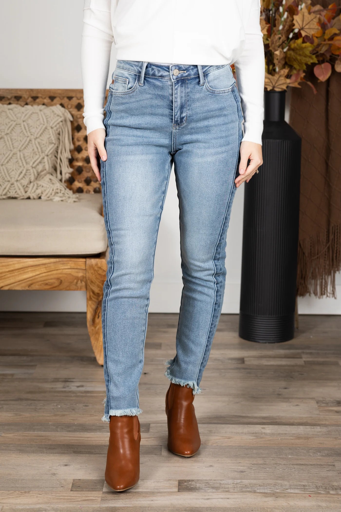 JUDY BLUE HIGH WAIST VINTAGE WASH SIDE PANEL HI-LO FRAY HEM SLIM JEANS