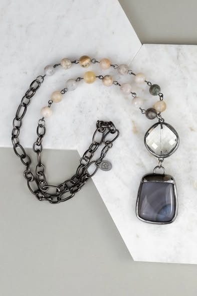 SOPHIE NECKLACE IN BAMBOO AGATE