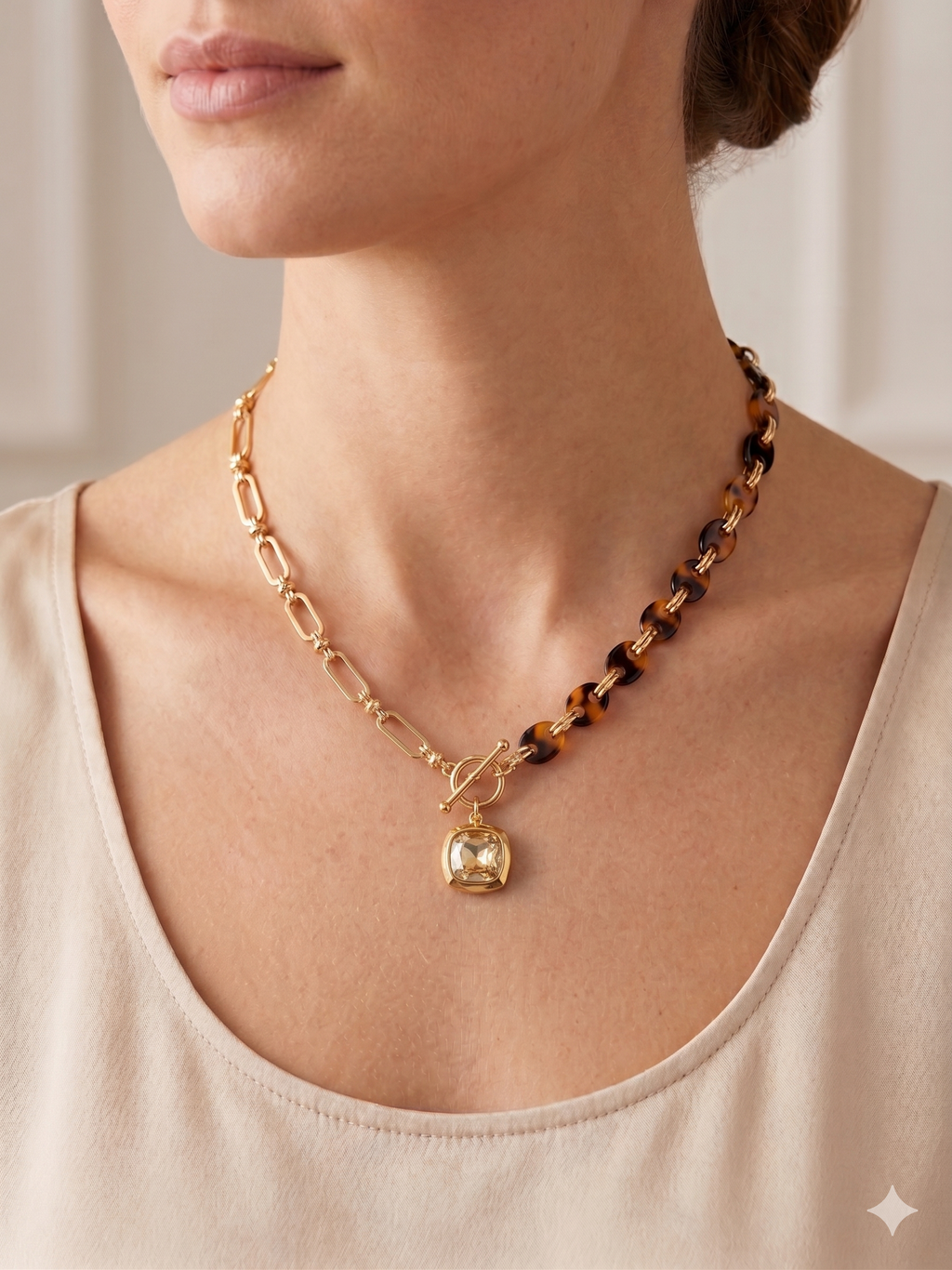 GOLDEN CRYSTAL TORTOISE PAPERCLIP NECKLACE