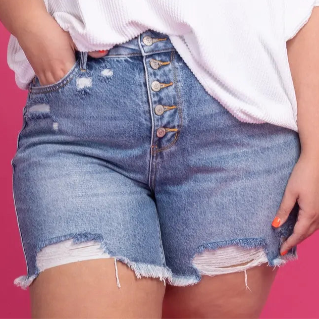 JUDY BLUE HW RIDGED MAGIC BUTTON FLY PLUS SIZE SHORTS
