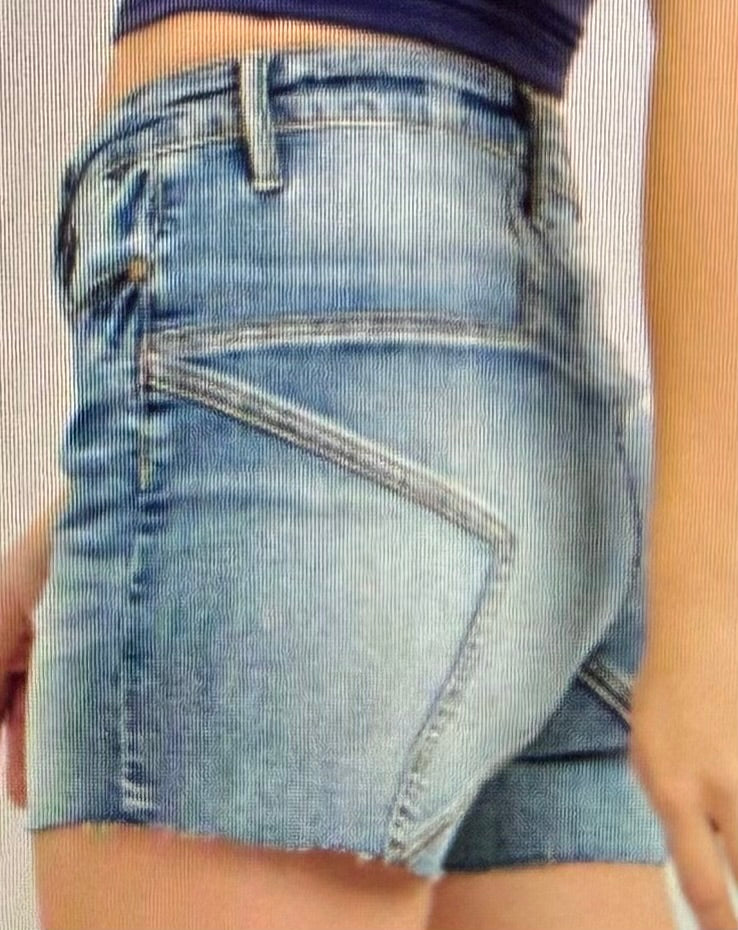 JUDY BLUE STAR SEAM DETAIL SHORTS