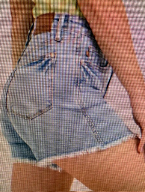 Judy Blue Tummy Control HW Light Destroy & Fray Hem Shorts