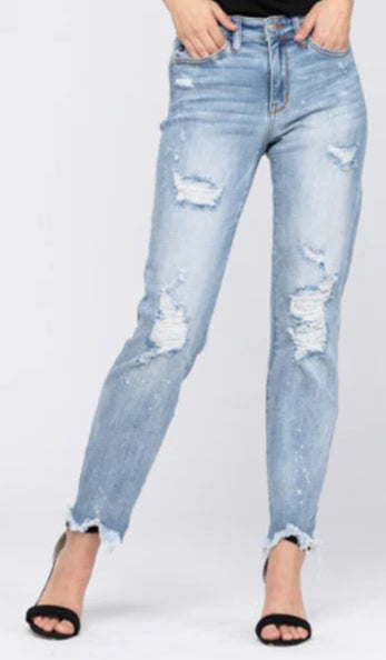 JUDY BLUE MID RISE BOYFRIEND DESTROYED JEANS (BEACH SPLASH)