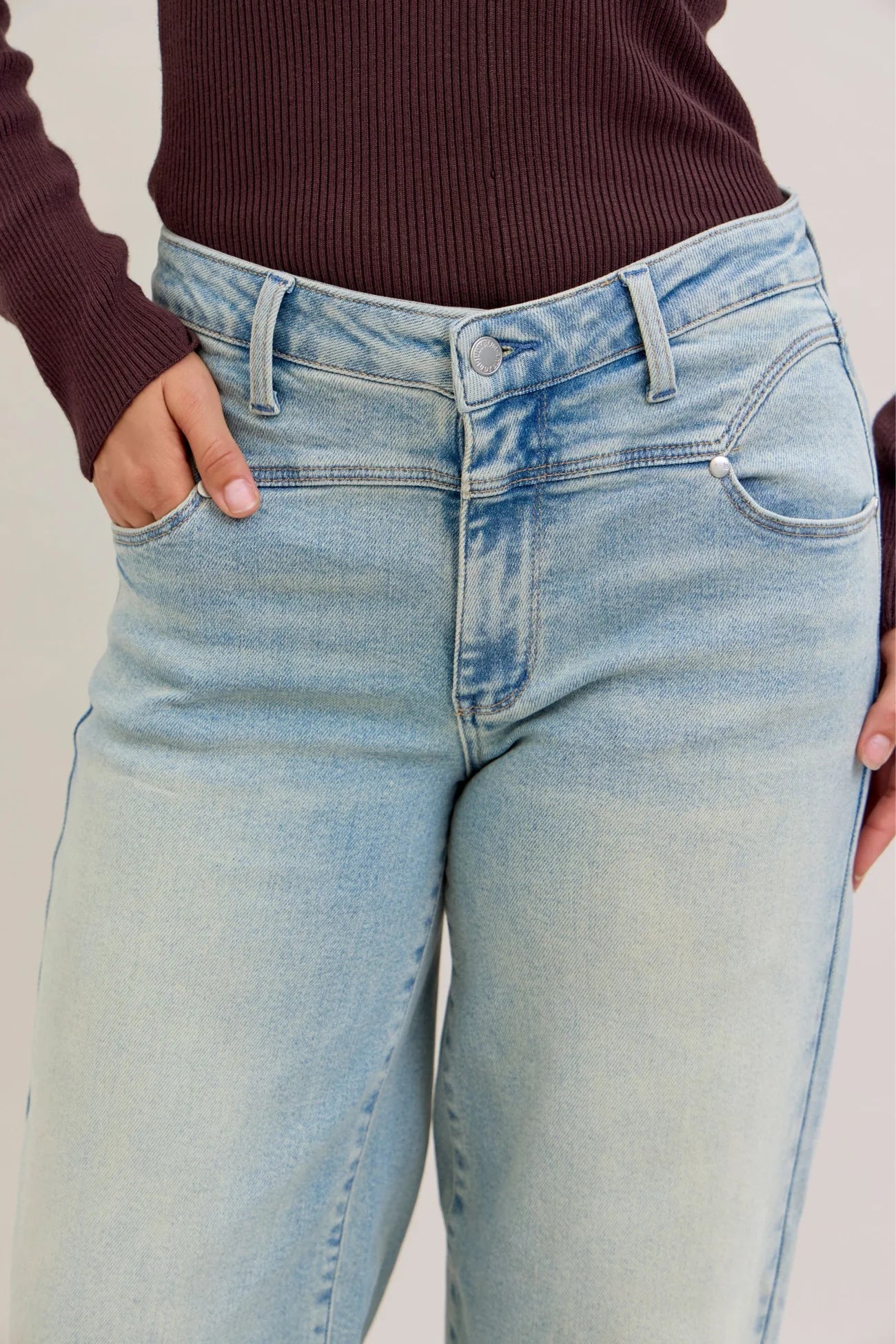 JUDY BLUE HW COLUMN STRAIGHT DENIM