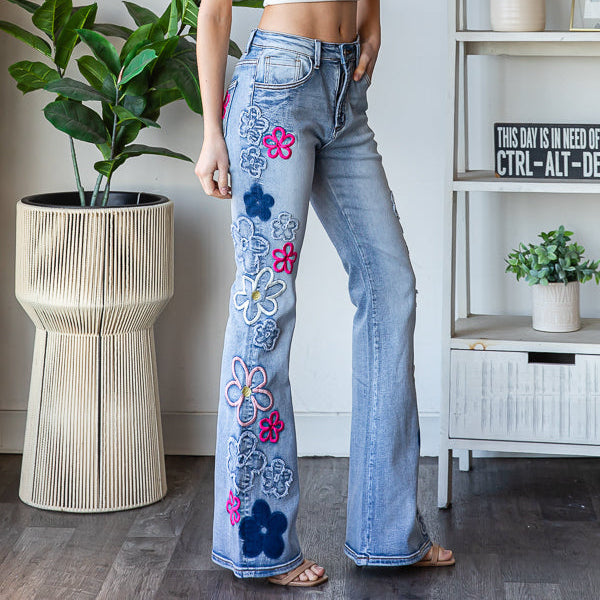 MULTOCOLORED FLOWER EMBROIDERED WASHED DENIM JEANS