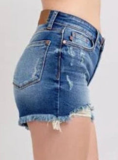 JUDY BLUE MID RISE 2 BUTTON DAD DESTROY SHORTS